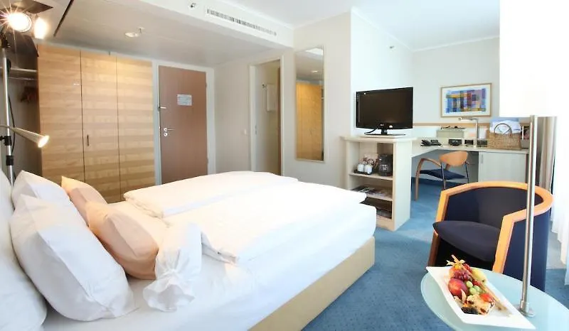 Lindner Hotel Cologne Am Dom, Part Of Jdv By Hyatt